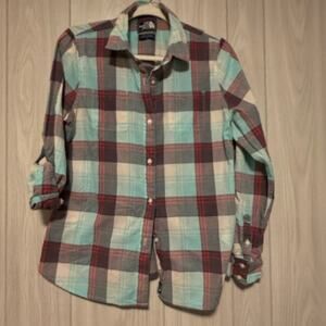 Women’s The North Face Button Down Plaid Shirt. Sz L Roll tab button sleeves